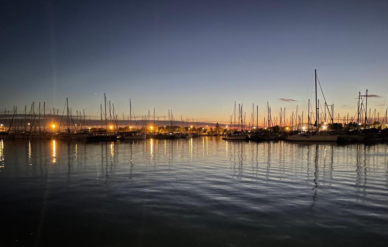 Studio Face A La Mer 4 Couchages - Gratuits Piscine Tennis Et Un Parking Prive Rare Et Tres Utile - Vue Magnifique Sur La Mer - Agreable En Toutes Saisons Ile Des Pecheurs - La Brigantine - Emplacement Et Vue Rares Au Cap D'Agde Bagian luar foto